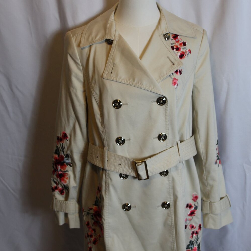 White House Black Market Beige Jacket with Embroidered Pink Floral Coat Size LP